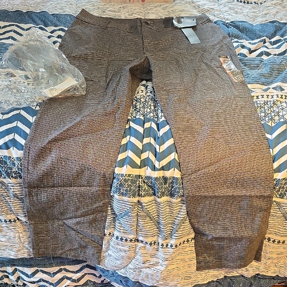 Grey Textured Pants 14 Short